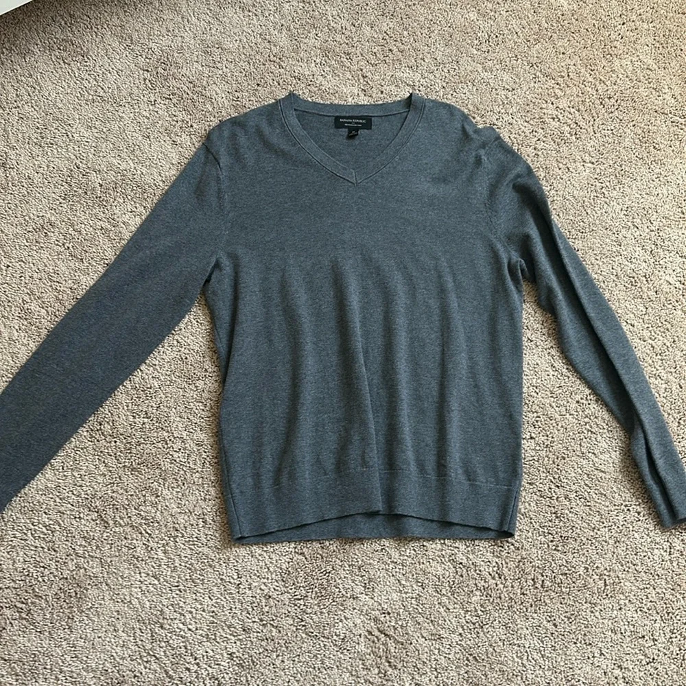 Banana Republic Men Gray Sweater Like New Medium